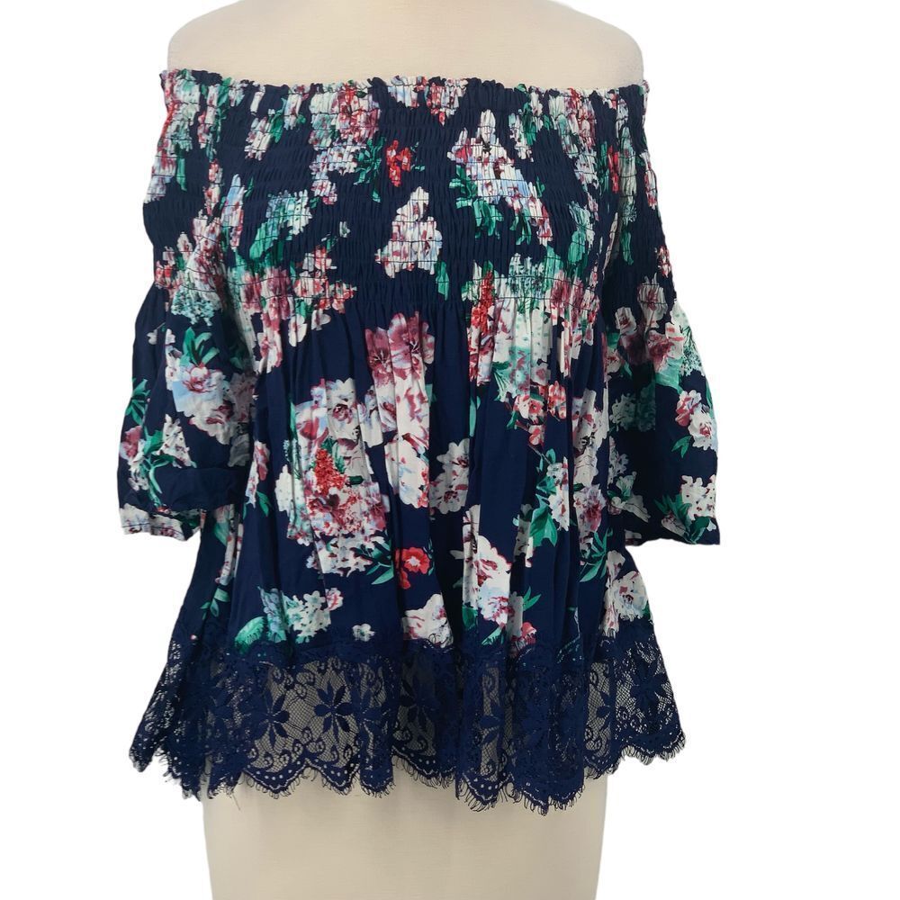 Umgee USA 3/4 Sleeve Pullover Off the Shoulder Smocked Top Navy Floral Lace Sz M